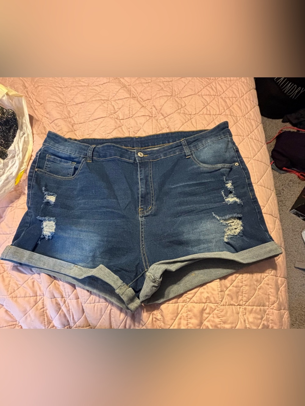 Women’s Distressed Denim Shorts – Size 4XL (Approx. 18/20) - EUC